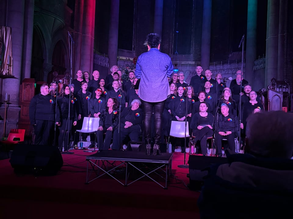 REVIEW: Brighton’s LGBTQ+ mixed choir Rainbow Chorus sparkles at Christmas concert